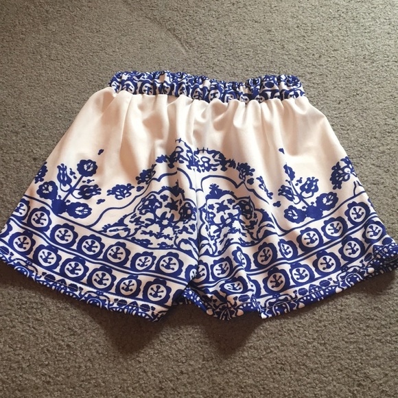 Blue Patterned Shorts - Picture 5 of 6